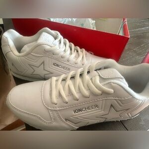 New in box kids Ion Cheer Action shoes